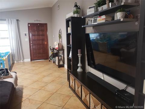 2748 W 74th St, Hialeah, FL 33016 photo 13