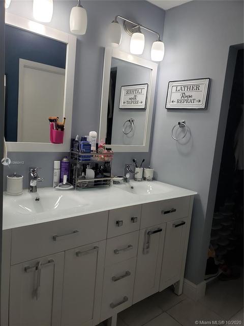 2748 W 74th St, Hialeah, FL 33016 photo 26