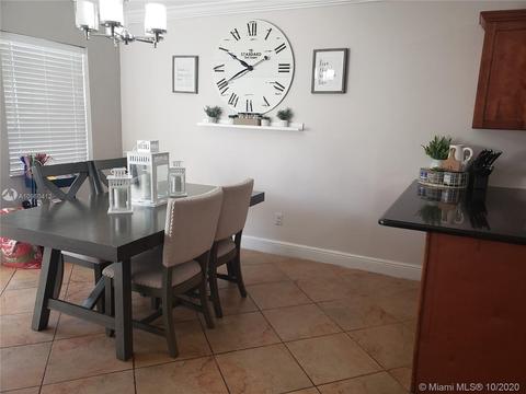 2748 W 74th St, Hialeah, FL 33016 photo 20