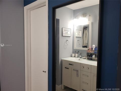 2748 W 74th St, Hialeah, FL 33016 photo 31