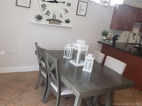 2748 W 74th St, Hialeah, FL 33016 photo 22