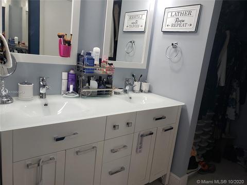 2748 W 74th St, Hialeah, FL 33016 photo 27