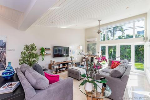 375 Hampton Ln, Key Biscayne, FL 33149 photo 3