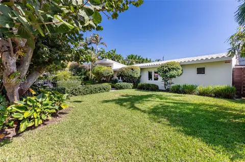 375 Hampton Ln, Key Biscayne, FL 33149 photo 26