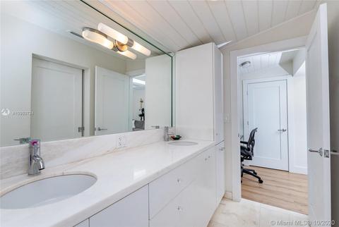 375 Hampton Ln, Key Biscayne, FL 33149 photo 15