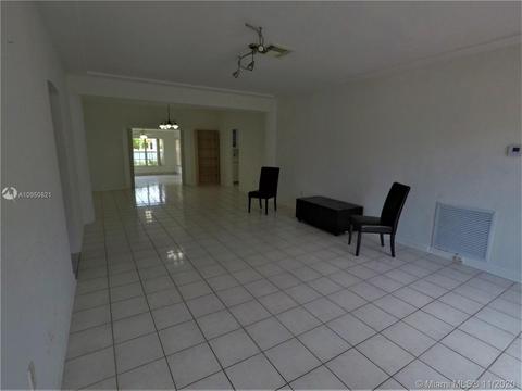 9554 Byron Ave, Surfside, FL 33154 photo 8