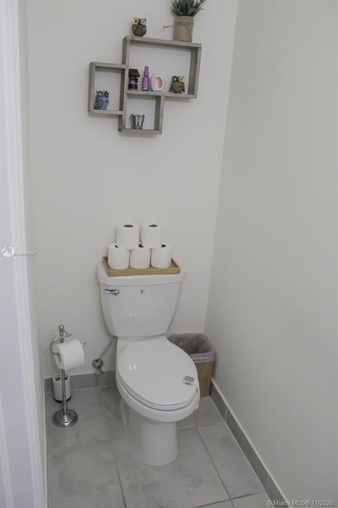 Undisclosed, Hialeah, FL 33018 photo 11
