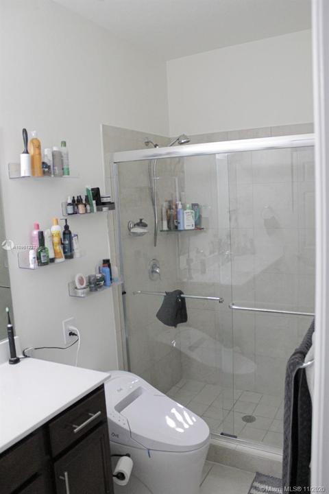 Undisclosed, Hialeah, FL 33018 photo 14
