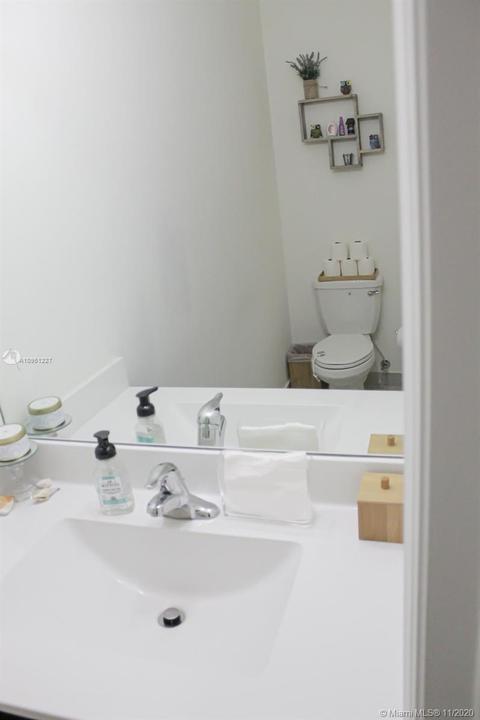 Undisclosed, Hialeah, FL 33018 photo 12