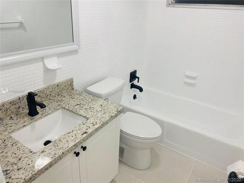 715 E 38th St, Hialeah, FL 33013 photo 4