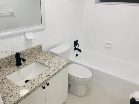 715 E 38th St, Hialeah, FL 33013 photo 4