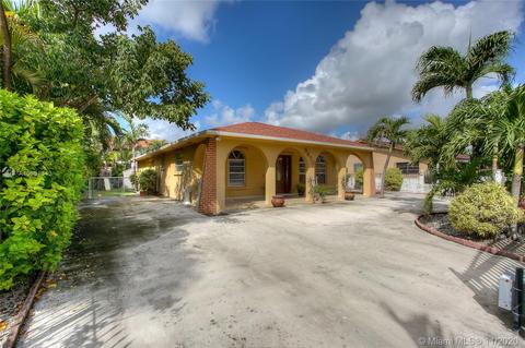 Undisclosed, Hialeah, FL 33012 photo 2