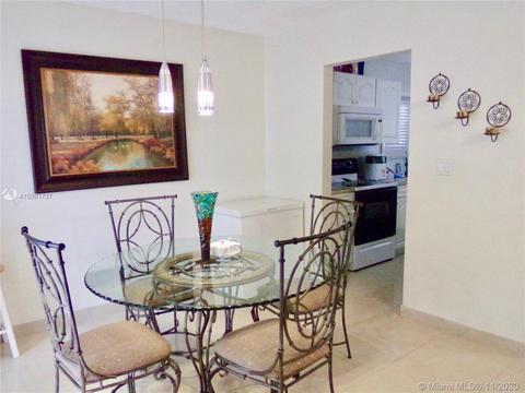 7345 Pine Valley Dr, Hialeah, FL 33015 photo 5