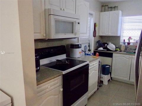 7345 Pine Valley Dr, Hialeah, FL 33015 photo 7