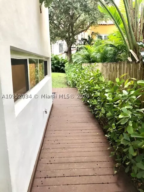 3520 E Fairview St, Miami, FL 33133 photo 60
