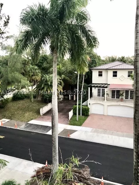 3520 E Fairview St, Miami, FL 33133 photo 55