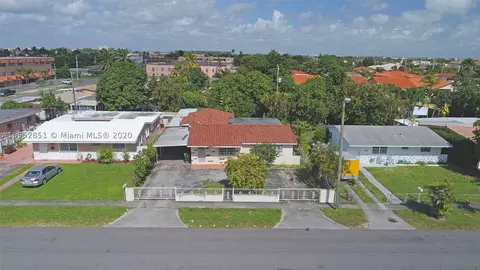 1075 W 33rd Pl, Hialeah, FL 33012 photo 1
