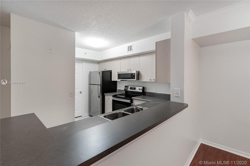  2427 Centergate Dr #204, Miramar, FL 33025 photo 7