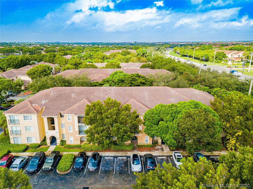  2427 Centergate Dr #204, Miramar, FL 33025 photo 24