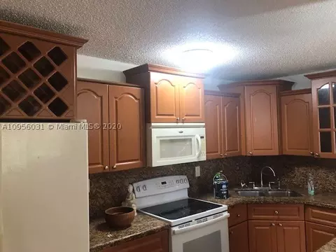258 E 11th St, Hialeah, FL 33010 photo 4