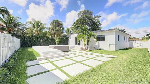 908 Surfside Blvd, Surfside, FL 33154 photo 29