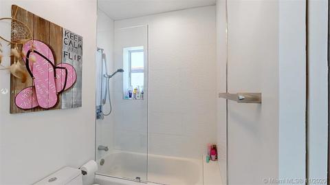 908 Surfside Blvd, Surfside, FL 33154 photo 17