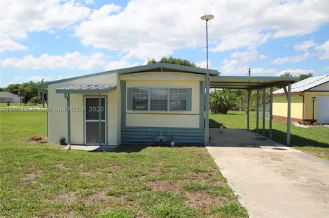 1064 25th St, Okeechobee, FL 34974 photo 1