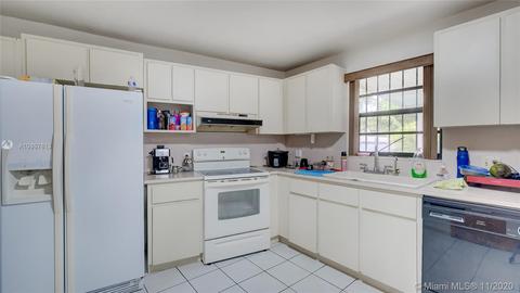 661 E 60th St, Hialeah, FL 33013 photo 16