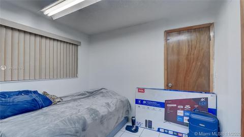 661 E 60th St, Hialeah, FL 33013 photo 14