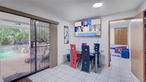 661 E 60th St, Hialeah, FL 33013 photo 20