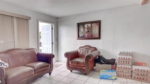 661 E 60th St, Hialeah, FL 33013 photo 5