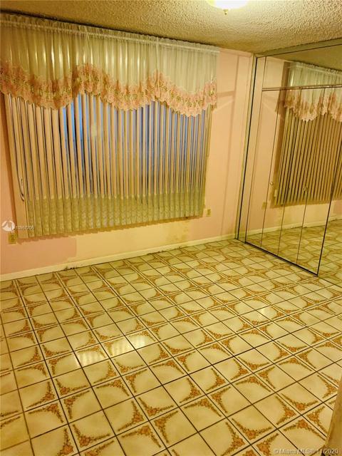 1341 W 40th St, Hialeah, FL 33012 photo 5