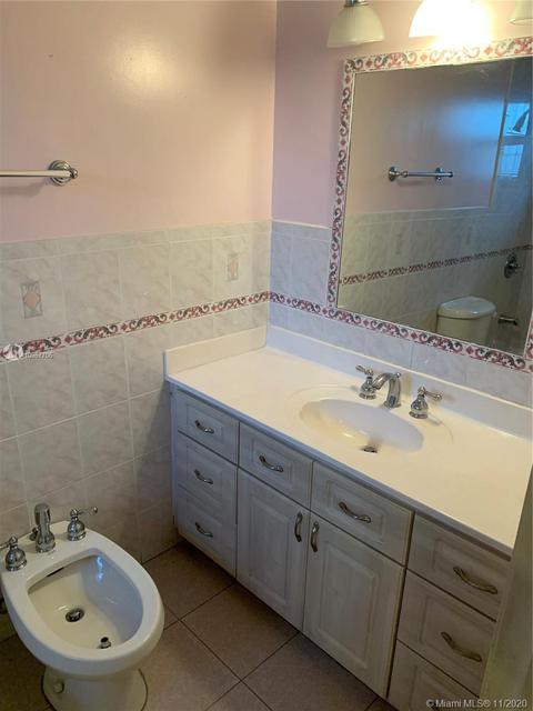 1341 W 40th St, Hialeah, FL 33012 photo 11
