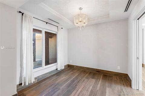 9528 Bay Dr, Surfside, FL 33154 photo 13