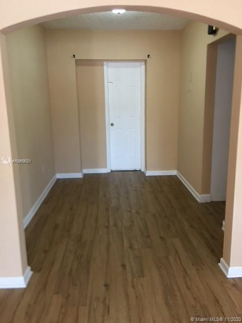 Undisclosed, Miami, FL 33144 photo 14