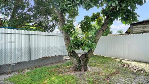 Undisclosed, Miami, FL 33144 photo 39