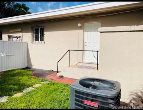 Undisclosed, Miami, FL 33144 photo 23
