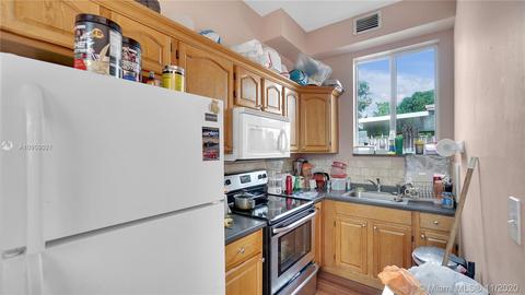 Undisclosed, Miami, FL 33144 photo 27