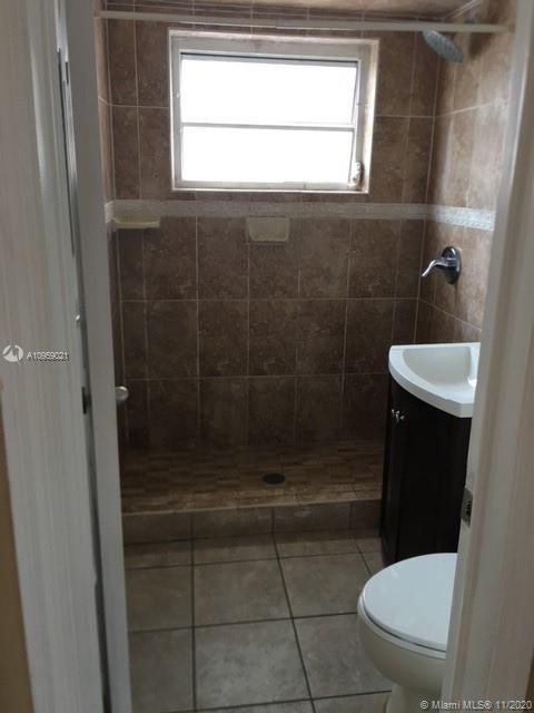 Undisclosed, Miami, FL 33144 photo 9