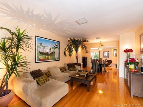 9565 Carlyle Ave, Surfside, FL 33154 photo 4