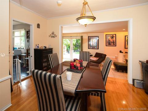 9565 Carlyle Ave, Surfside, FL 33154 photo 5