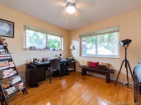 9565 Carlyle Ave, Surfside, FL 33154 photo 14