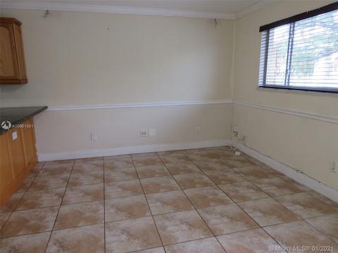 505 E 21st St, Hialeah, FL 33013 photo 5