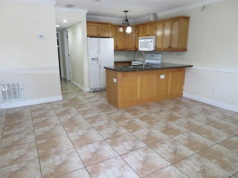 505 E 21st St, Hialeah, FL 33013 photo 4