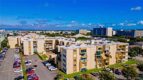 Undisclosed, Hialeah, FL 33012 photo 2