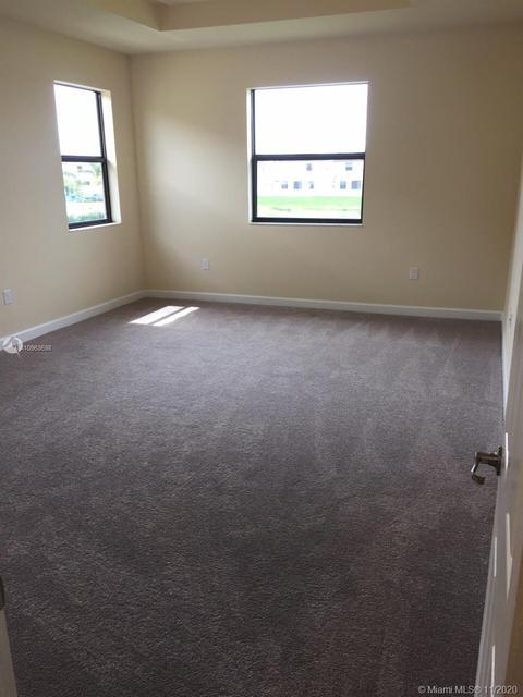 3473 W 86th Ter, Hialeah, FL 33018 photo 10