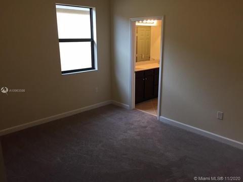 3473 W 86th Ter, Hialeah, FL 33018 photo 12