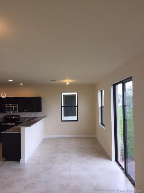 3473 W 86th Ter, Hialeah, FL 33018 photo 8