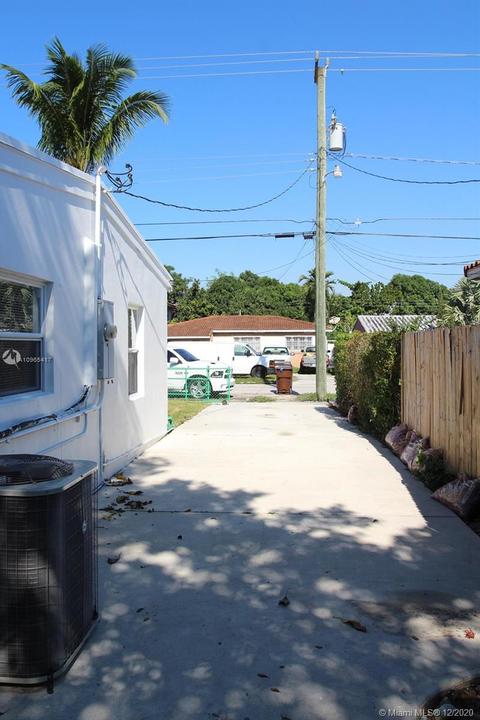 560 E 53rd St, Hialeah, FL 33013 photo 40