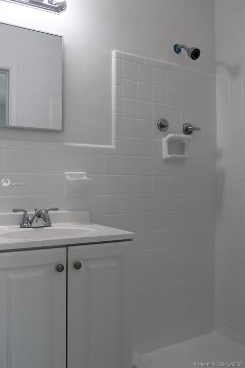 560 E 53rd St, Hialeah, FL 33013 photo 33